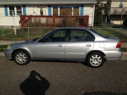 1999 honda civic value package sedan 4-door 1.6l