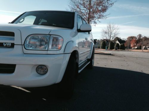 2005 Toyota Sequoia SR5 Sport Utility 4-Door 4.7L, image 3
