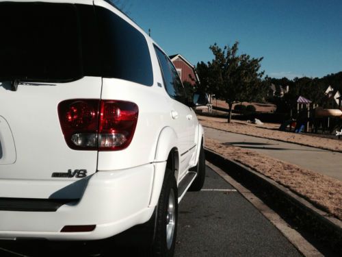 2005 Toyota Sequoia SR5 Sport Utility 4-Door 4.7L, image 5