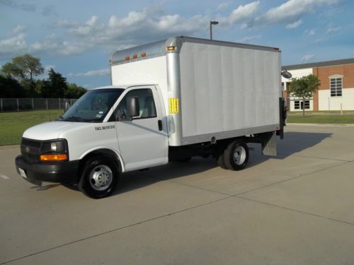 2009 chevrolet express 3500 base cutaway van 2-door 4.8l