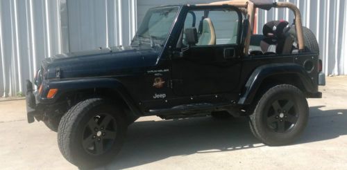 1998 Jeep Wrangler Sahara Sport Utility 2-Door 4.0L - Safari Hardtop, image 3