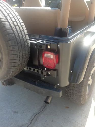 1998 Jeep Wrangler Sahara Sport Utility 2-Door 4.0L - Safari Hardtop, image 4