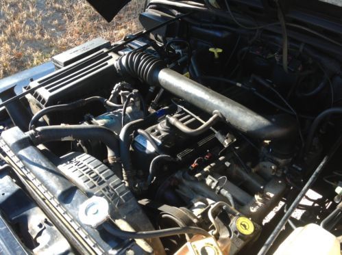 1998 Jeep Wrangler Sahara Sport Utility 2-Door 4.0L - Safari Hardtop, image 13