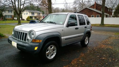 2005 jeep liberty sport crd diesel! 62k miles!!