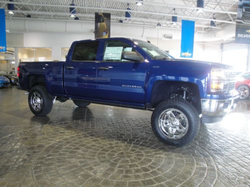 Monster lifted new blue topaz 2014 z71 4x4 chevy silverado pro comp toyo&#039;s!