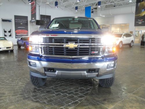 MONSTER LIFTED NEW BLUE TOPAZ 2014 Z71 4X4 CHEVY SILVERADO PRO COMP TOYO'S!, US $49,999.99, image 4