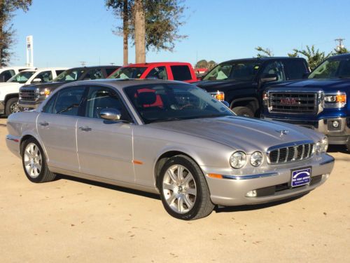 2004 jaguar vanden plas w/ bt, nav, leather, v8, under 50k miles, scratch-free!