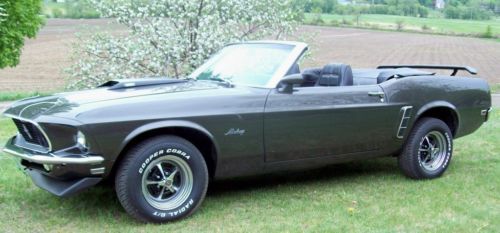 1969 ford mustang convertible v8 4spd