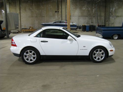 1998 mercedes-benz slk230 kompressor convertible 2-door 2.3l