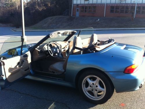 1997 bmw z3 roadster convertible 2-door 1.9l with aux and ipod usb port