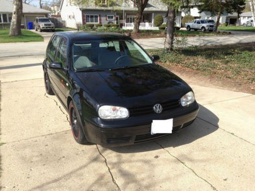 2004 Golf GL 4 Door LOW MILES, image 2
