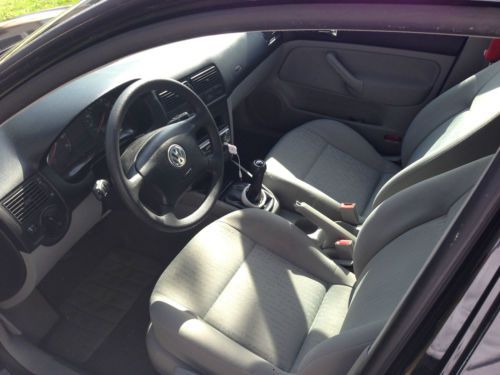 2004 Golf GL 4 Door LOW MILES, image 7