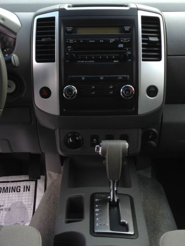 2012 Nissan Frontier SV Crew Cab Pickup 4-Door 4.0L, US $23,500.00, image 16