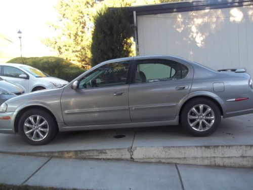 2003 nissan maxima se