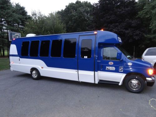 1998  e450  krystal  k28 limo coach bus **penn state** **super deal**