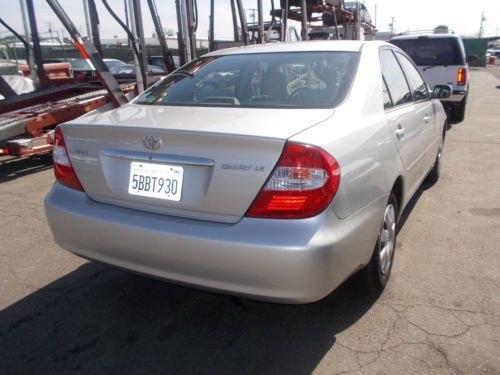 2001 Toyota Camry, NO RESERVE, image 2