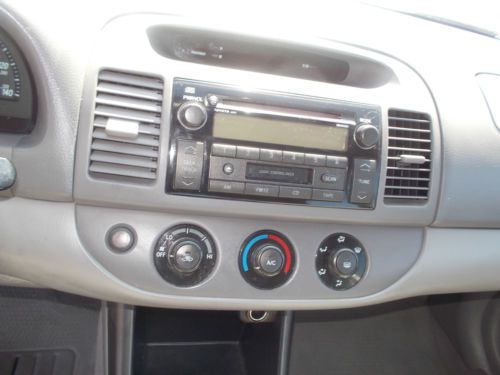 2001 Toyota Camry, NO RESERVE, image 5