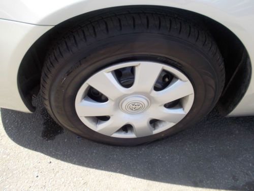 2001 Toyota Camry, NO RESERVE, image 10