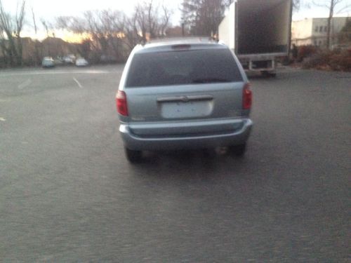 VAN  WHEELCHAIR HANDICAP CHRYSLER TOWN COUNTRY 2004  BRAUN POWER  RAMP KNEELING, US $9,999.00, image 4