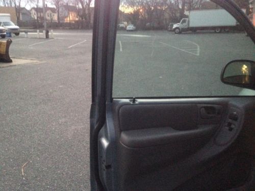 VAN  WHEELCHAIR HANDICAP CHRYSLER TOWN COUNTRY 2004  BRAUN POWER  RAMP KNEELING, US $9,999.00, image 6