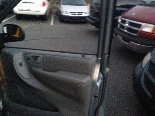 VAN  WHEELCHAIR HANDICAP CHRYSLER TOWN COUNTRY 2004  BRAUN POWER  RAMP KNEELING, US $9,999.00, image 8