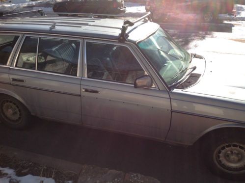 1983 Mercedes Benz 300TD Turbo Diesel Wagon Runs Drives Stops, image 2