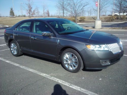 2010 Lincoln MKZ Base Sedan 4-Door 3.5L, image 2