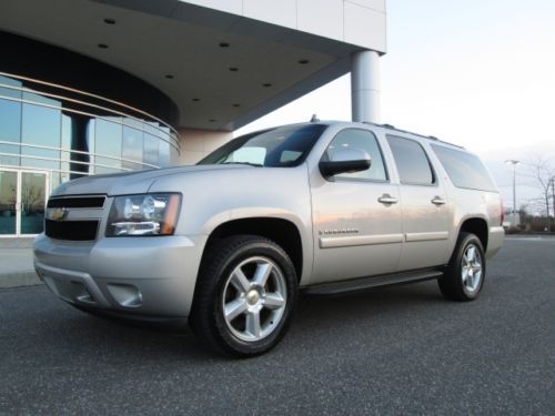 2007 chevrolet suburban lt loaded 1 owner fully serviced super clean