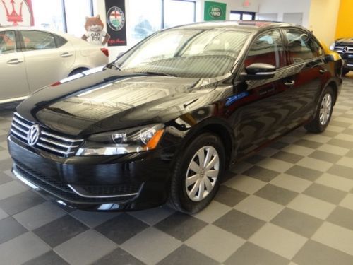 2013 volkswagen passat s only 30k warranty bluetooth black/black one owner save