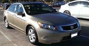 Honda accord - excellent condition, clean tittle low miles