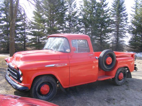 1957 chevrolet pickup truck