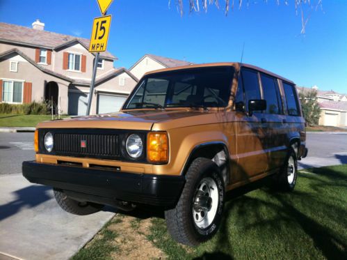 1986 isuzu trooper dlx sport utility 4-door diesel 2.2l rare hard to find aaa+++