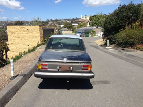 1976 BMW 2002 Base Coupe 2-Door 2.0L, image 4