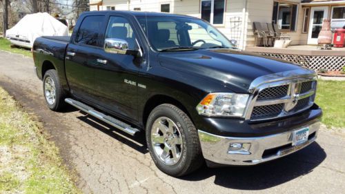 2010 Dodge Ram Laramie Crew Cab Hemi 4x4 LOW MILES!, image 4