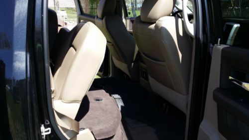 2010 Dodge Ram Laramie Crew Cab Hemi 4x4 LOW MILES!, image 15