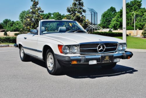 Absolutley mint 1983 mercedes benz sl 380 convertible low miles mantained books