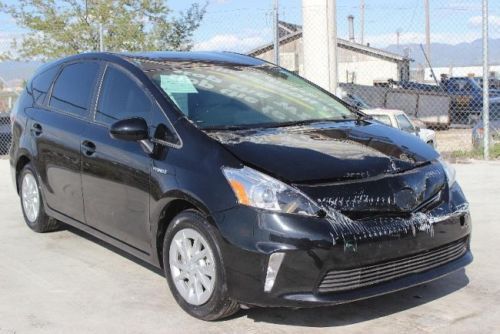 2013 toyota prius v damaged salvage only 13k miles economical runs! wont last!!