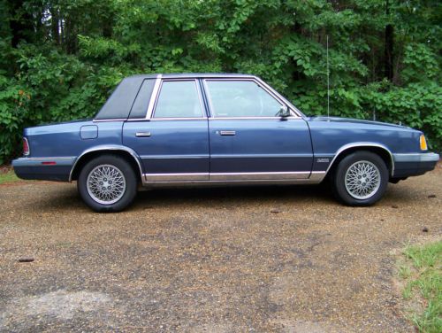 87 chrysler lebaron 2.2 turbo k car - needs work