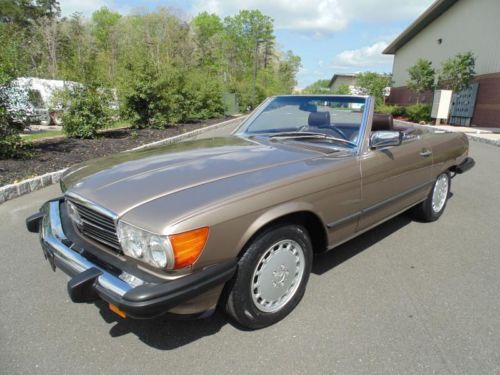 1987 mercedes-benz 560sl 17k miles rare color combination collector quality car