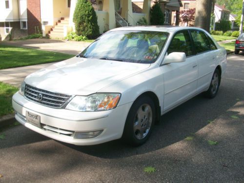 2003 toyota avalon xls