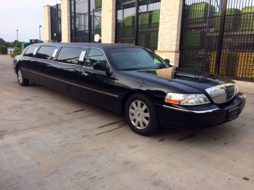 2003 Lincoln Town Car Executive Coach Builders Limousine 4.6L, image 12
