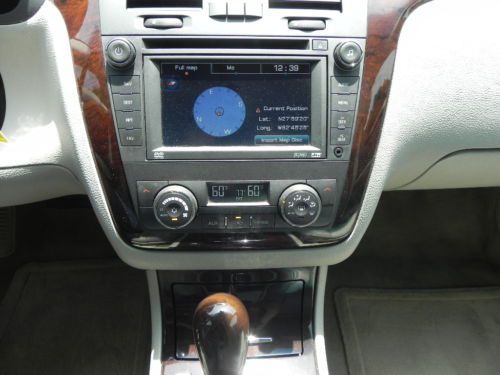 Cadillac dts 2006, luxury style, v8, leather interior, gps