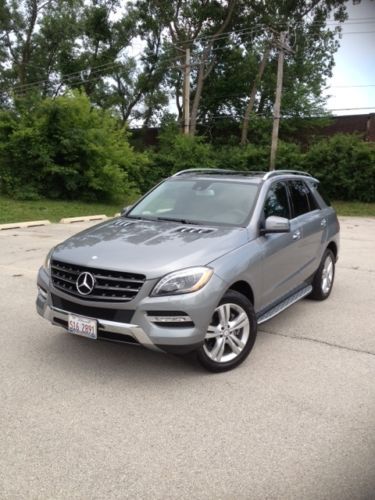 2013 mercedes benz ml 350 awd, barely driven low miles. as good as new