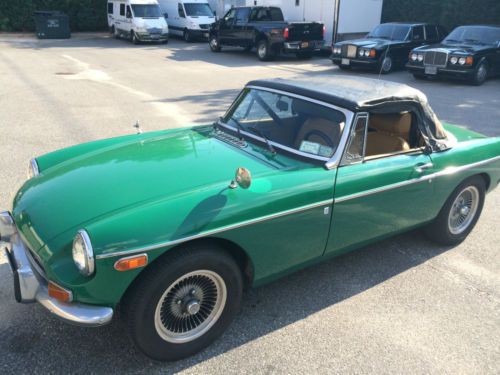 1973 mgb roadster - british racing green with tan - reliable driver