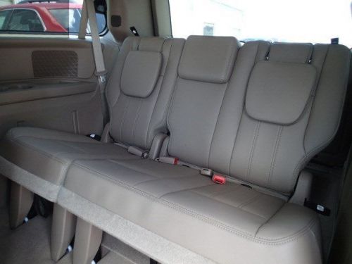 2014 chrysler town & country touring