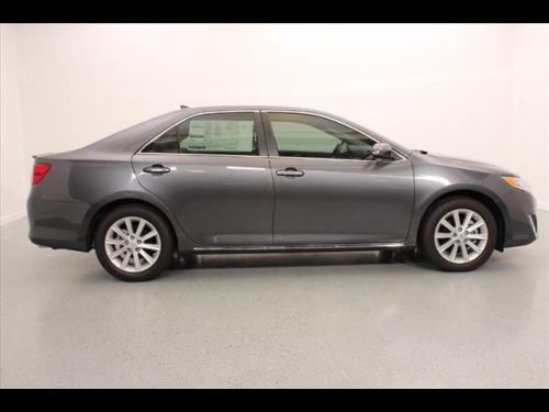 2014 toyota camry hybrid xle