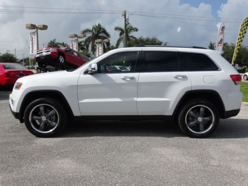 Grand cherokee limited 3,396 miles diesel we finance export available warranty