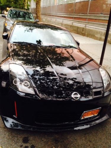 2003 nissan 350z touring coupe 2-door 3.5l