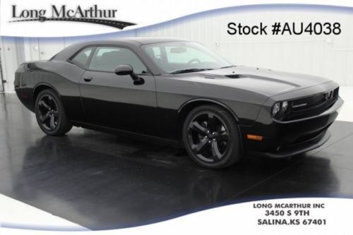 14 r/t 5.7 hemi v8 6-speed manual 18k low miles 1 owner clean autocheck cruise