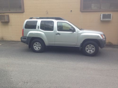 Nissan xterra 2007  four wheel drive 5 doors v6 engine 4.0